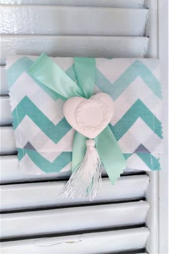 ΜΠΟΜΠΟΝΙΕΡΑ ΓΑΜΟΥ ΦΑΚΕΛΟΣ ΥΦΑΣΜΑΤΙΝΟΣ ΜΕ ΚΑΡΔΙΑ