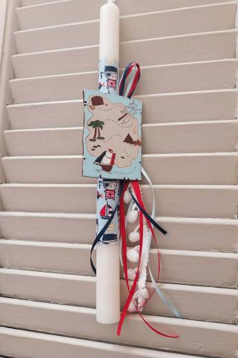 ΛΑΜΠΑΔΑ ΜΕ ΞΥΛΙΝΟ ΠΕΙΡΑΤΙΚΌ ΧΑΡΤΗ